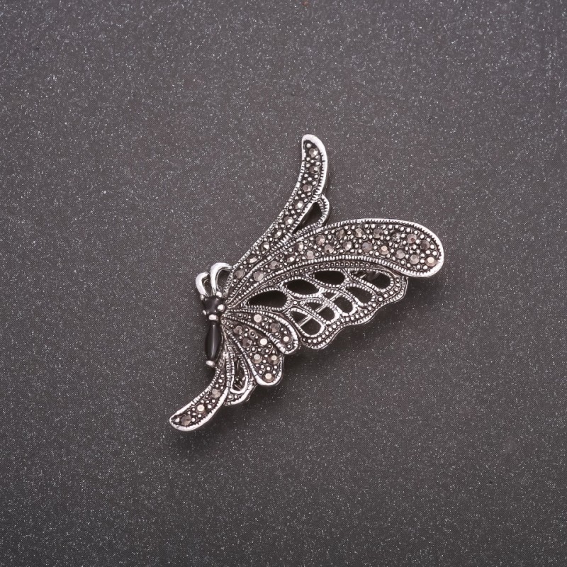 Brosche Schmetterling in der Metallfarbe „Tropfen-Silber“, 42×27 mm