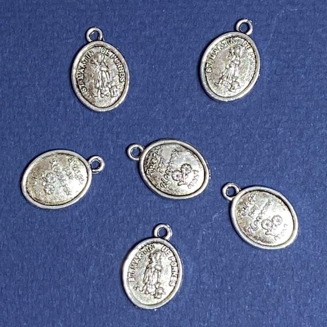 Schmuckzubehör Anhänger St. Martin, Durchmesser 12×18 mm, Lochdurchmesser 1,8 mm, Verpackung 20 g ± 18 Stück
