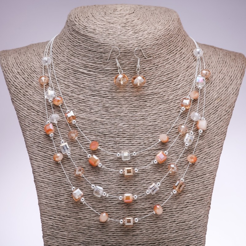 Set aus Ohrringen und Halskette 'Auf den Saiten der Seele' Würfelperlen Champagnerfarbton, Durchmesser 5–8 mm, Länge 45–50 cm