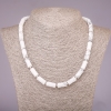 Kette aus Chalzedon-Naturstein, zylindrische Perlen, 45 cm