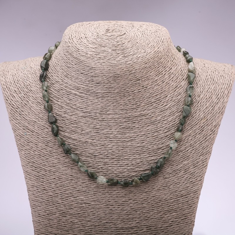 Kette aus Prehnit, facettierte Perlen, Durchmesser 7×10 mm, Länge 46 cm