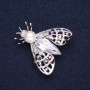 Brosche Schmetterling aus silberfarbenem Metall mit Mallorca-Perlen, Strass und Kristall 34 × 35 mm +