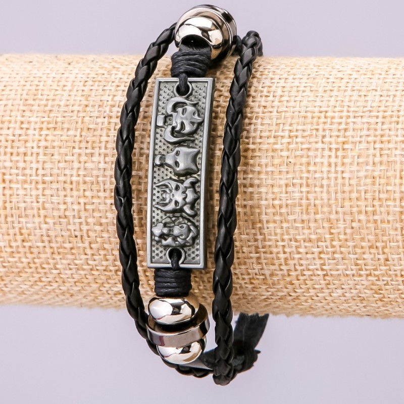 Armband "Schädel", Länge 21 cm, Dicke 15 mm, schwarzes Öko-Leder