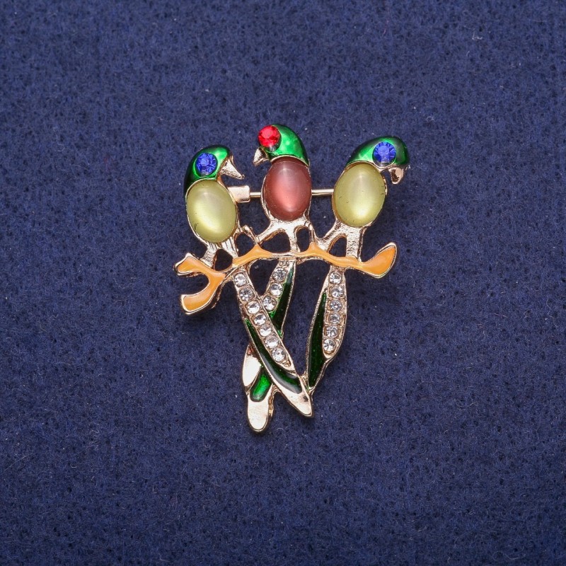 Papageienbrosche mit Katzenauge-Cabochon, goldfarbenes Metall, 30×39 mm