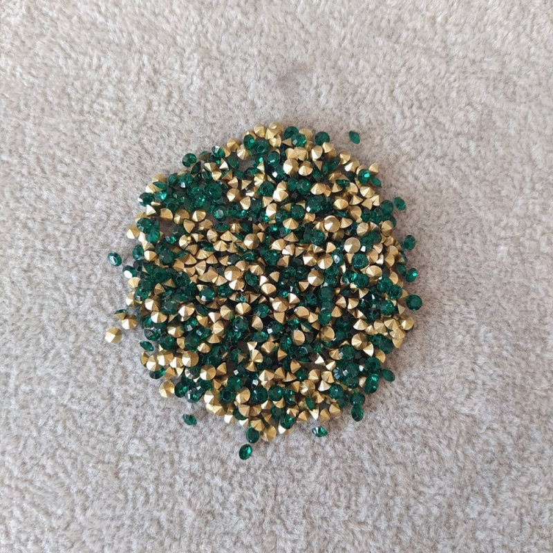 Grüne Strasssteine, Durchmesser ca. 2,5 mm, Packung ca. 4 g