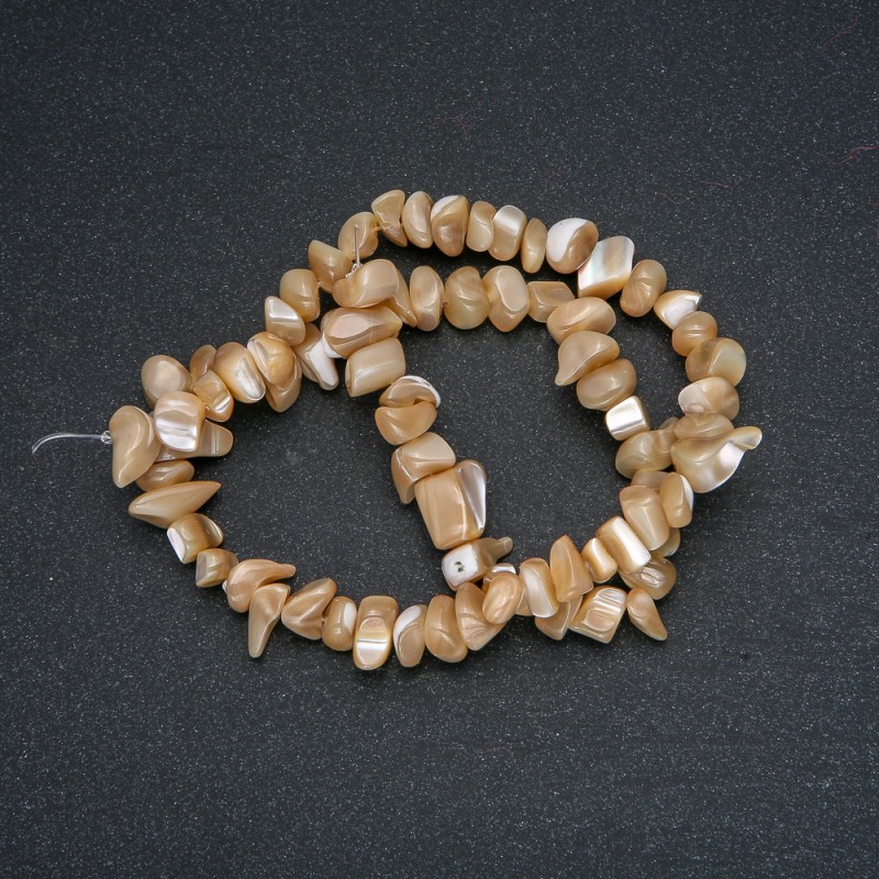 Perlen auf Schnur aus natürlichem Perlmutt, beige Körnchenform, Ø 7×5 mm, Länge 41 cm +