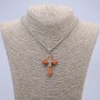 Anhänger Kreuz 55 × 32 mm, an einer Kette, Länge 65 cm, silberfarbenes Metall, Holz
