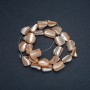 Perlen auf Schnur, naturbeige. Perlmutt-Galet-Form, Durchmesser 15×12 mm, Länge 41 cm +
