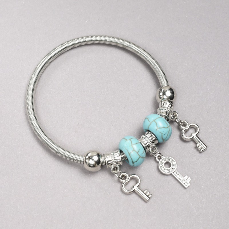 Pandora-Armband mit Türkisperlen (Einzelstück), Durchmesser ca. 14 x 8 mm, und Anhänger in Form eines Schlüssels mit weißen Strasssteinen