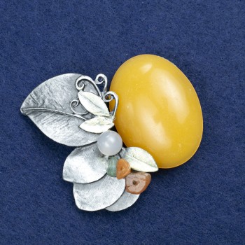Brosche 'Ästchen mit Bernstein' – mit Bernstein und assortierten Steinen, silberfarbenes Metall 60 × 50 mm