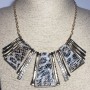 Kette aus Öko-Leder mit goldfarbenem Metall und Strasssteinen, Länge 42–50 cm +