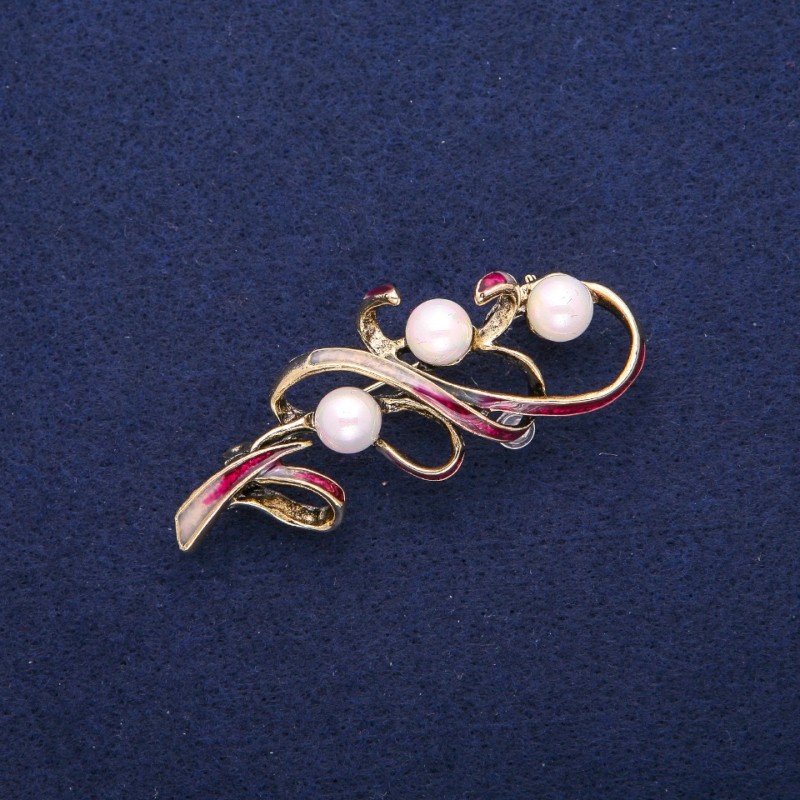 Brosche 'Zweig' mit Mallorca-Perlen und Bordo-Emaille, goldfarbenes Metall 24×60 mm