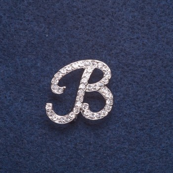 Brosche Initial V, Buchstabe V, Metallfarbe Silber, 2,4 × 2,3 cm