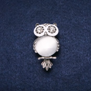 Brosche 'Eule' mit Katzenauge, silberfarbenes Metall, 25×46 mm