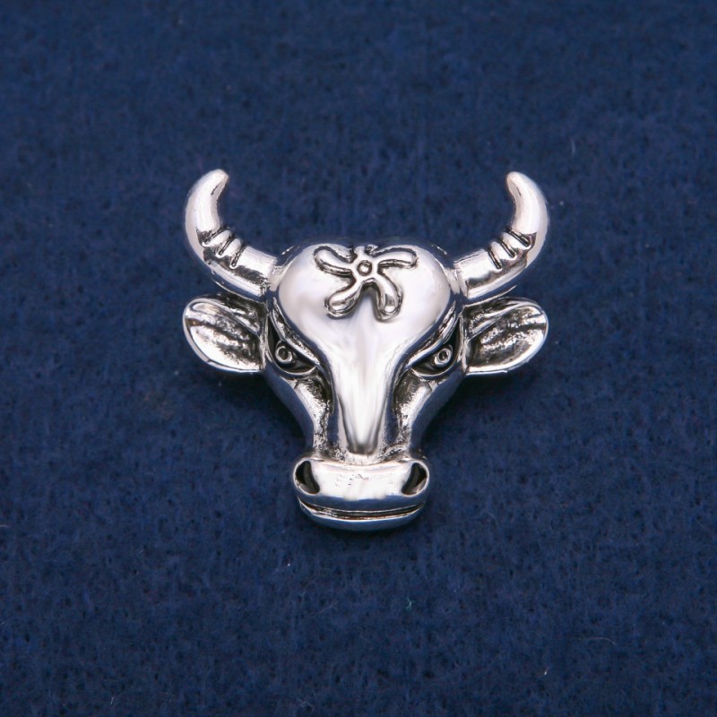 Brosche »Stierkopf« aus silberfarbenem Metall, 34 × 35 mm