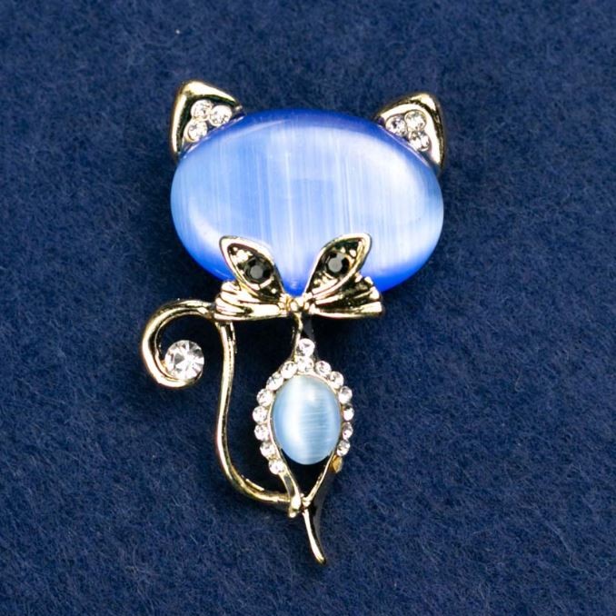Brosche Kätzchen Katzenauge blau mit weißen Strasssteinen 45×28 mm Gelbmetall
