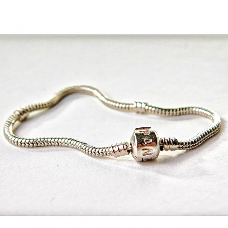 PANDORA-Armbandbasis 19 cm mit Clipverschluss und Logo