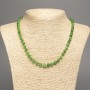 Grüne Jadeit-Halskette mit glatten Kugeln, Durchmesser ca. 6 mm, Länge ca. 50 cm, aus weißem Nephrit (synthetisch gefärbt)