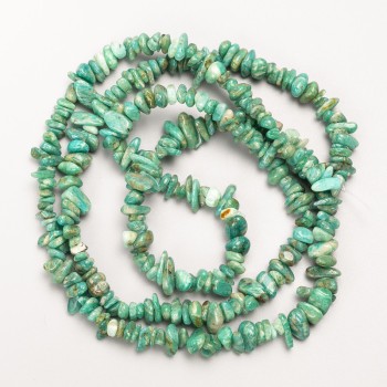 Amazonit-Chips aus Naturstein, auf Schnur, Durchmesser ca. 7×3 mm, Länge ca. 82 cm