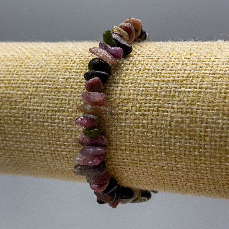 Turmalin-Armband aus natürlichem Turmalin-Chips, Durchmesser 10 × 3 mm, Länge 18 cm (Elastikarmband)