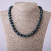 Kette aus Naturstein mit künstlichem Apatit, facettierte Kugeln, Durchmesser 10 mm, Länge 45 cm