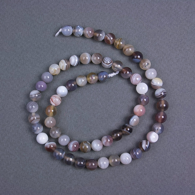 Botswana-Agat-Perlen, Naturstein, glatte Kugeln, Durchmesser ca. 6,5 mm, auf Schnur, Länge ca. 39 cm