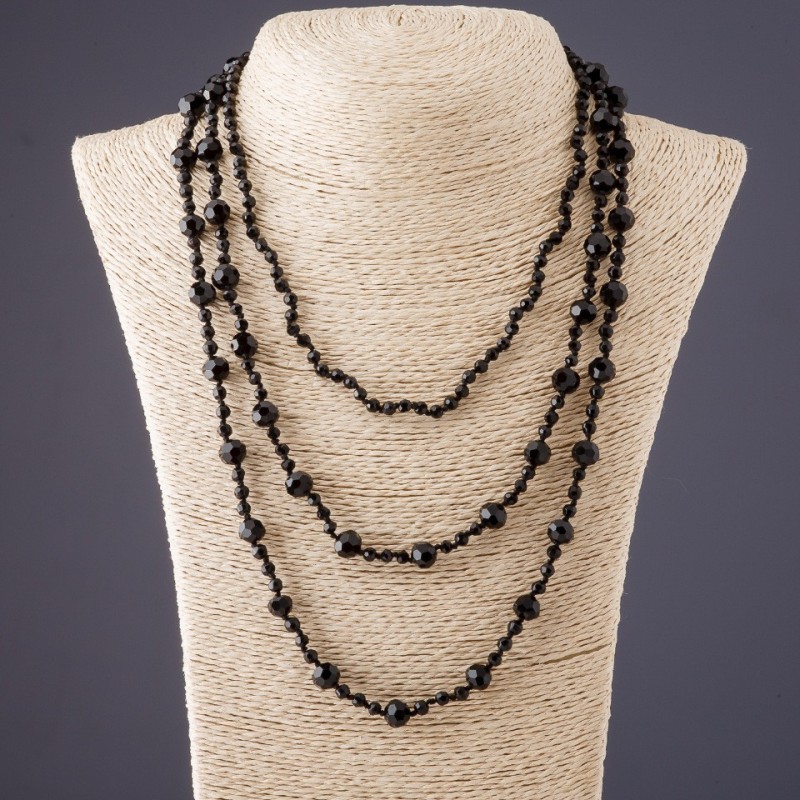 Dreistufiges Collier 'Achat' (Einzelstück) - tschechisches Glas, schwarze facettierte Kugeln 4–8 mm