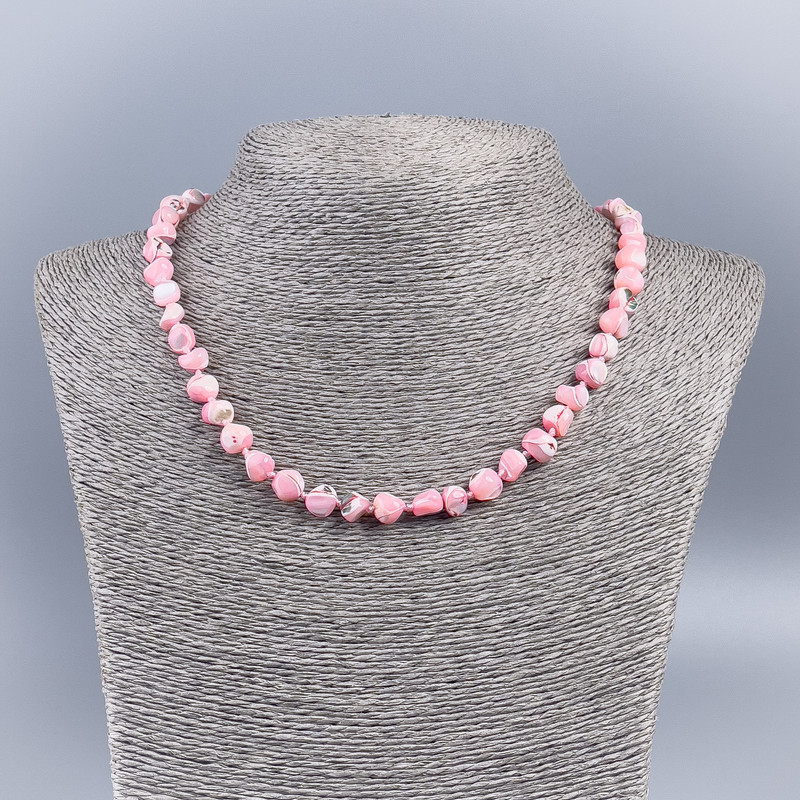 Kette aus rosa-getöntem Perlmutt, runde Perlen, Durchmesser ca. 8 mm, Länge ca. 48 cm