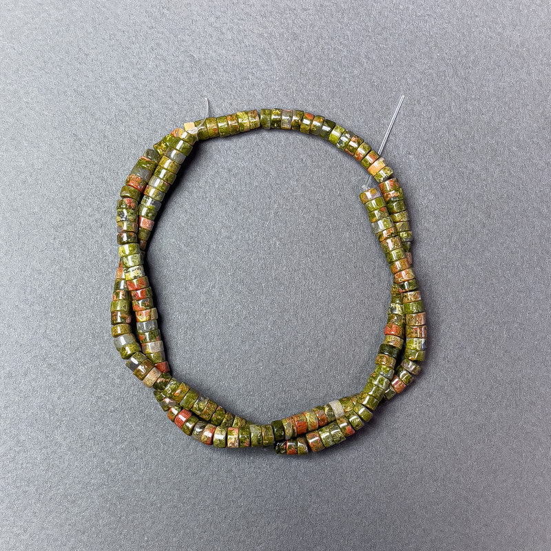 Heliotrop-Jaspis Rondell-Perlen, Naturstein, Durchmesser 4,5×2,5 mm, Länge ca. 38 cm – auf Faden