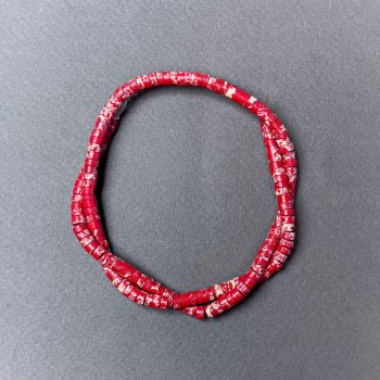 Varizit-Perlen in Rondellform, rot, Durchmesser 4,5 × 2,5 mm, Länge ca. 38 cm auf Schnur
