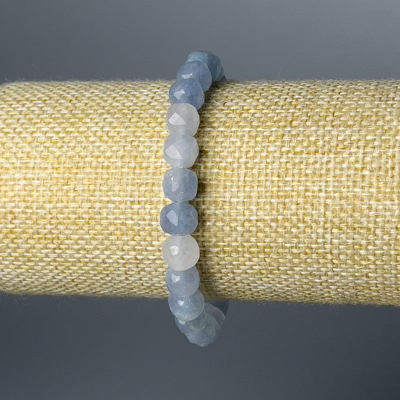 Aquamarin-Armband mit facettierten Würfeln, Durchmesser ca. 7,5 mm, Länge 18 cm (Stretcharmband)