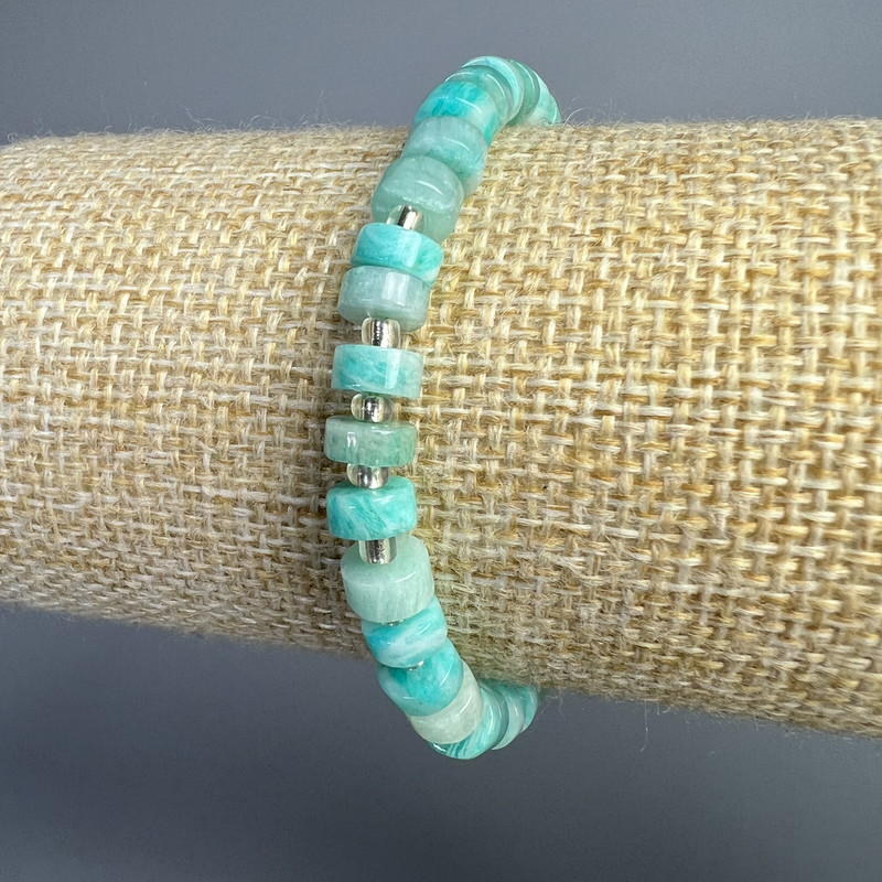 Armband aus Amazonit, Naturstein-Scheiben, Durchmesser 6×3 mm, Länge ca. 18 cm ± (elastisch) mit Seed-Beads